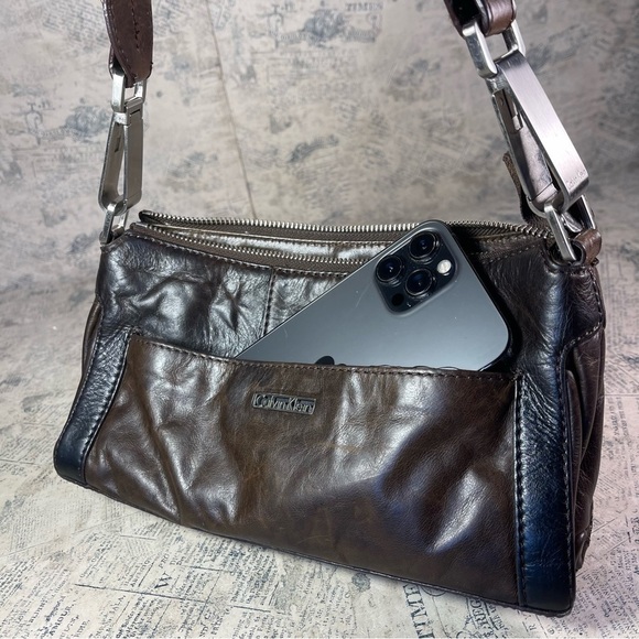 Calvin Klein leather shoulder bag - Picture 10 of 14